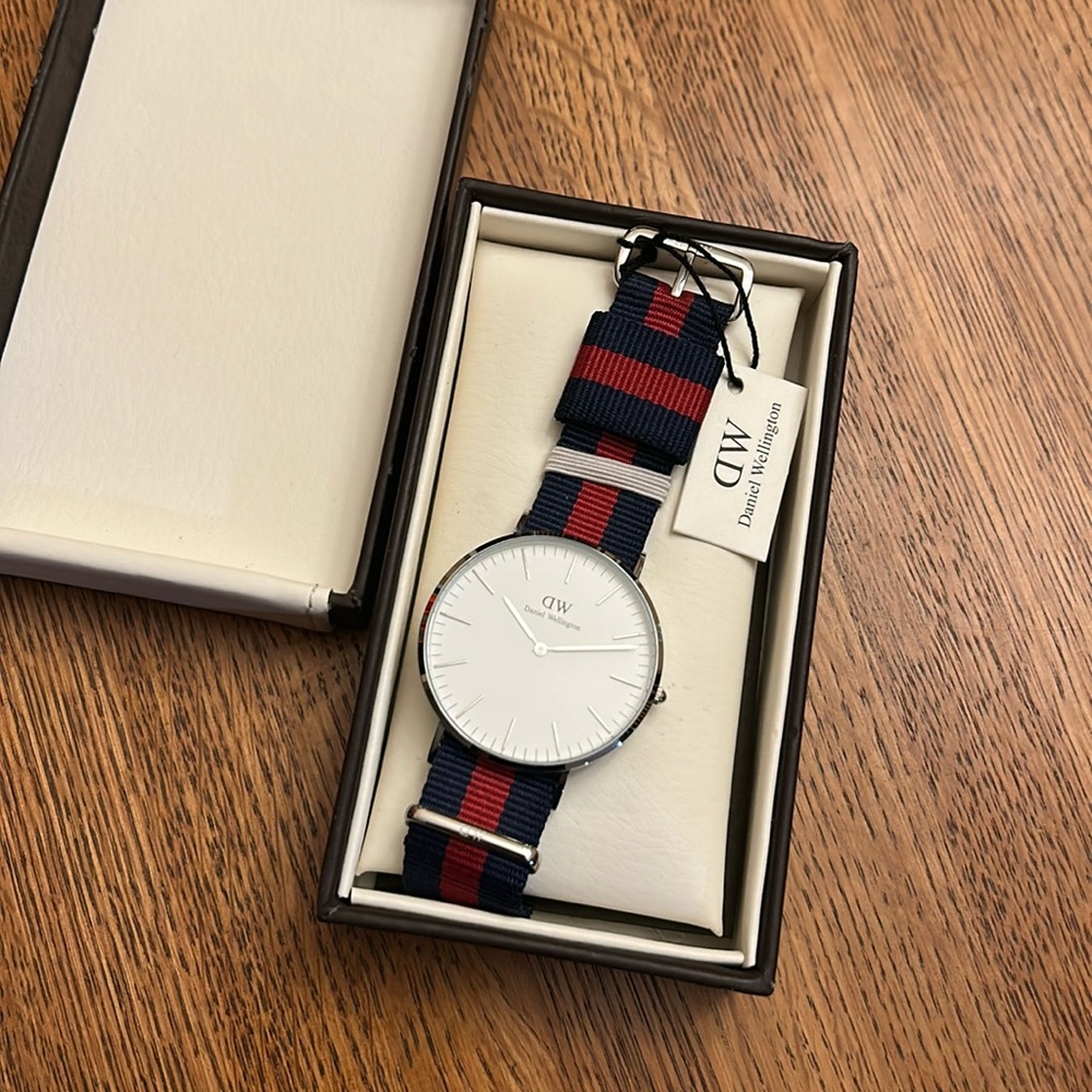 Daniel Wellington Classic Oxford Silver Watch
